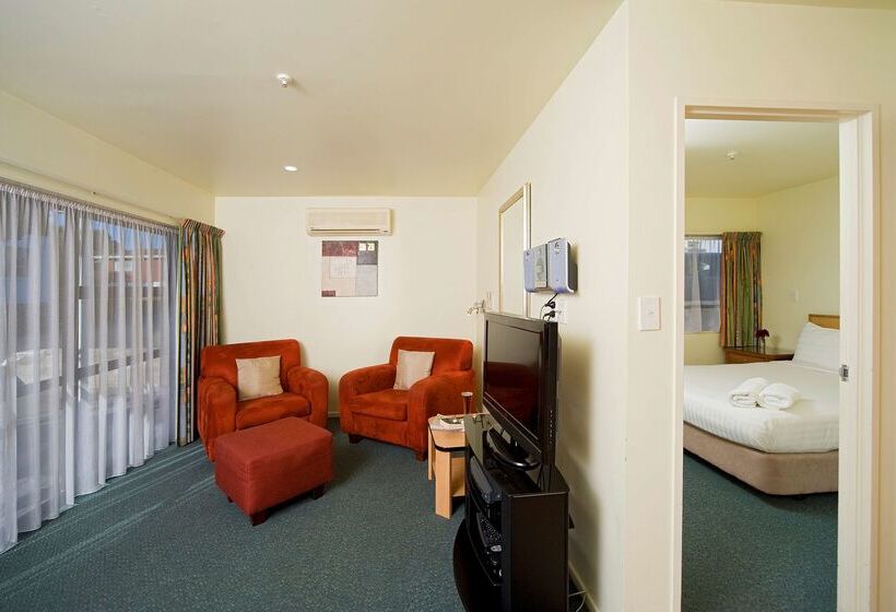 هتل Best Western Ellerslie International