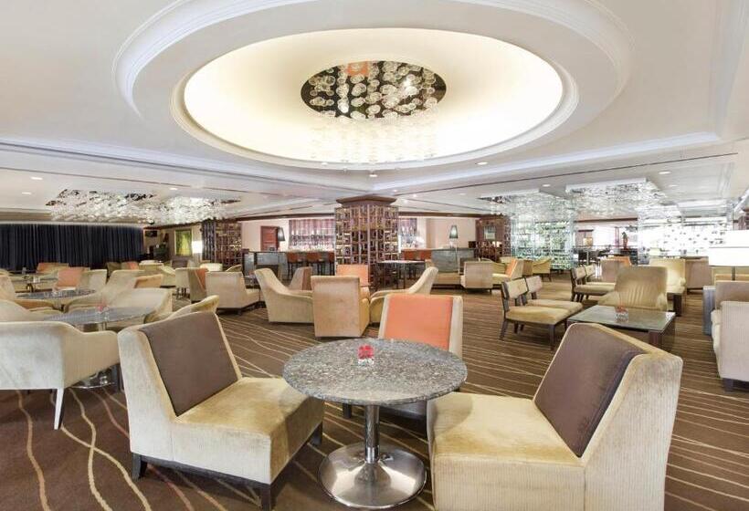 هتل Dorsett Grand Subang