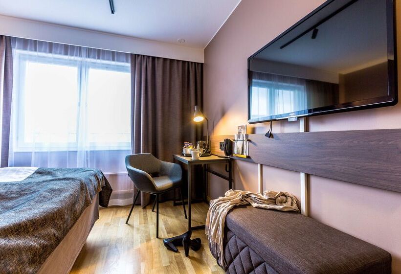 هتل Scandic Grand