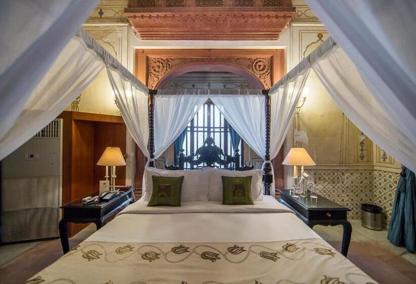 فندق The Laxmi Niwas Palace
