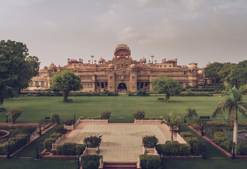 فندق The Laxmi Niwas Palace