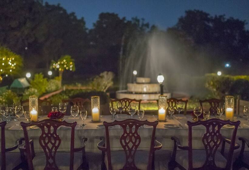 فندق The Laxmi Niwas Palace