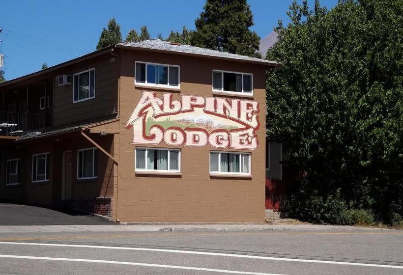 مُتل Alpine Lodge