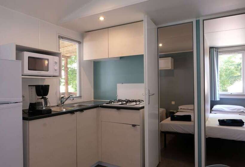 호텔 Happy Camp Mobile Homes In Camping Iscrixedda