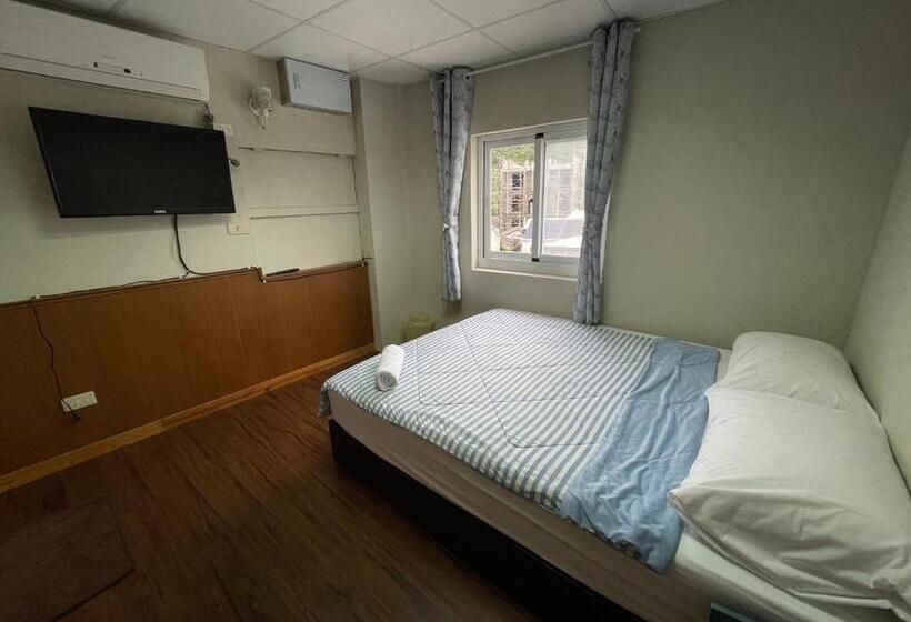 تختخواب و صبحانه 海人生海景民宿cest La Vie