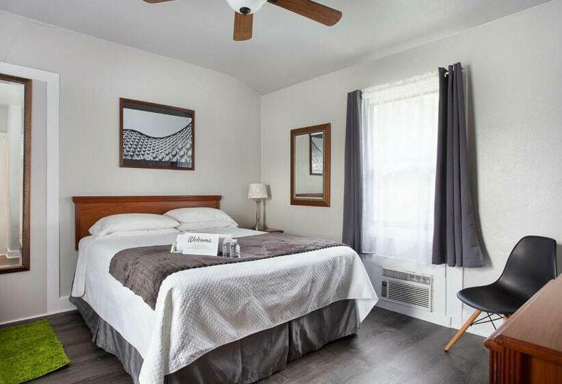 فندق صغير Travel Inn Of Titusville