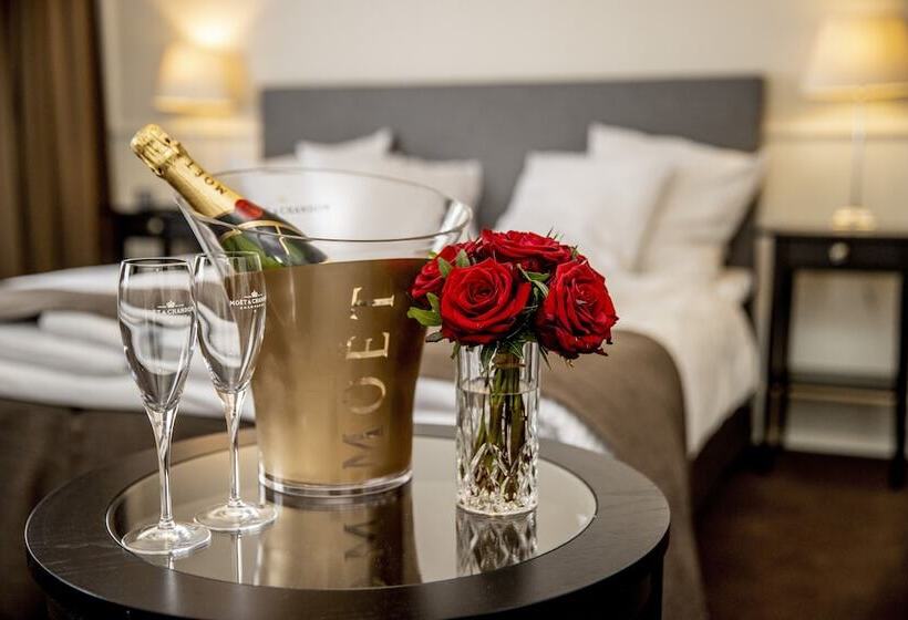 تختخواب و صبحانه Godstedlund