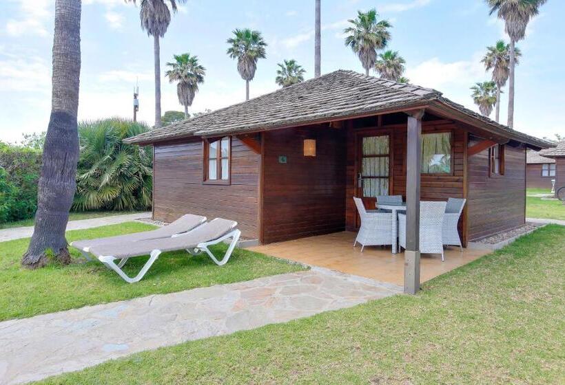 هتل Camping & Resort Sangulí Salou