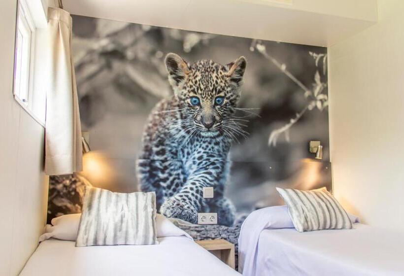 هتل Camping & Resort Sangulí Salou