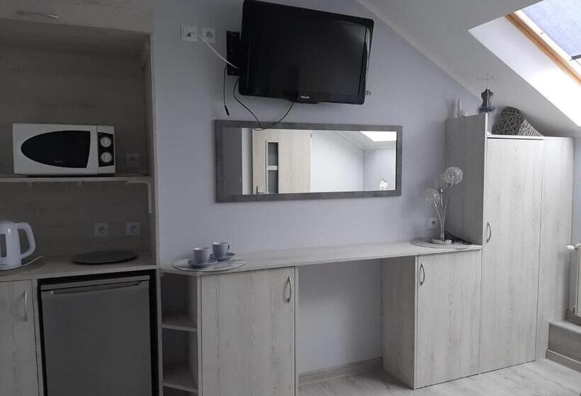 Pokoje Gościnne Biura Turystycznego Kris