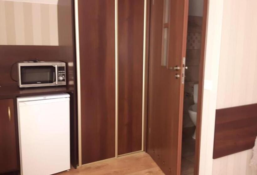 Pokoje Gościnne Biura Turystycznego Kris