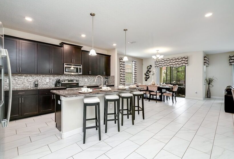 6bed 5ba Villa Game Room Pool Spa