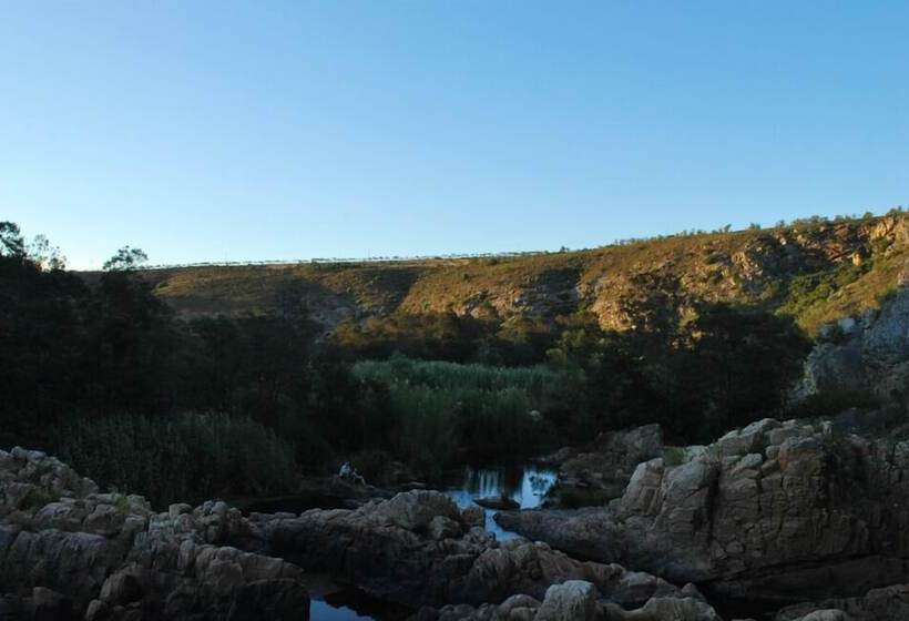 ホテル Avani Lodge Private Nature Reserve