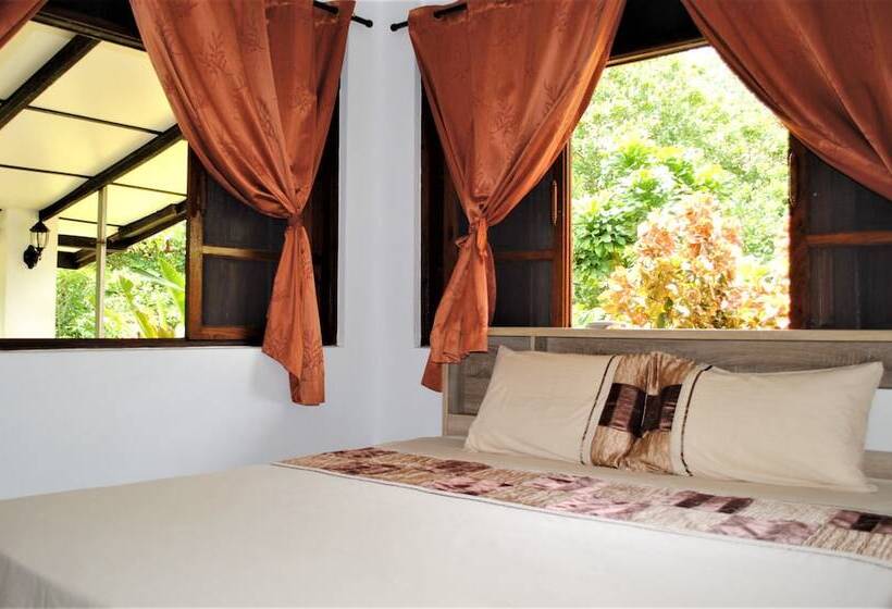 پانسیون Swiss Sawasdee Koh Mak