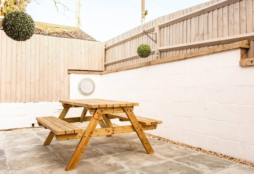 مبيت وإفطار Central Stamford Townhouse