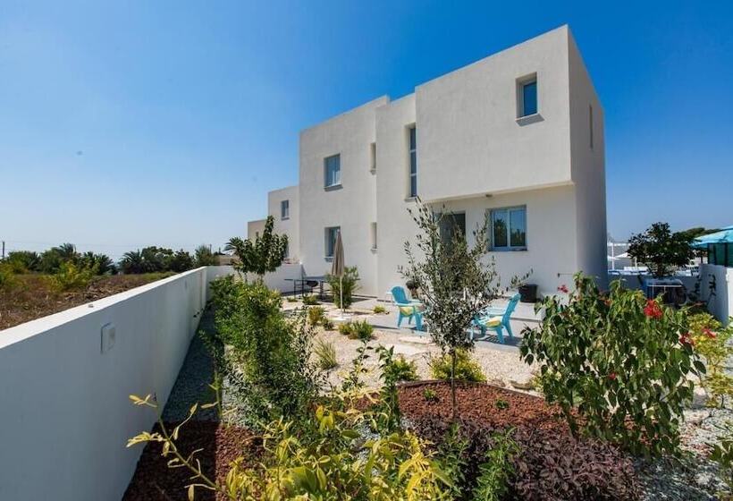 پانسیون Blue Diamond Villas