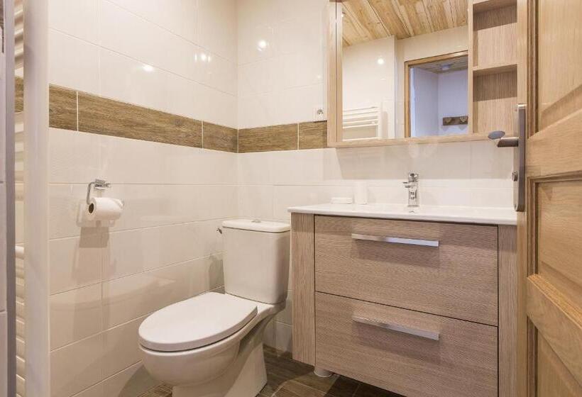 استراحتگاه Residence Le Domaine Du Jardin Alpin   Courchevel 1850