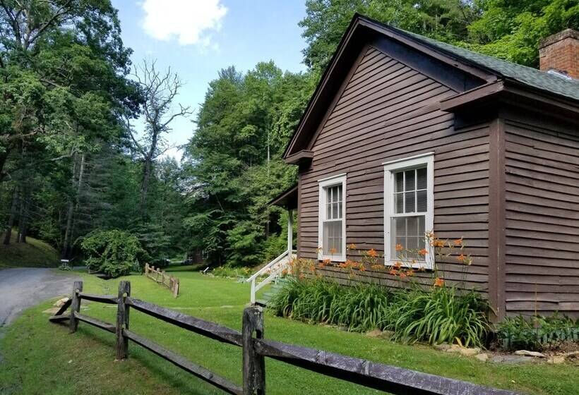 The Cabins At Healing Springs