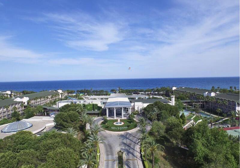 هتل Dobedan World Palace