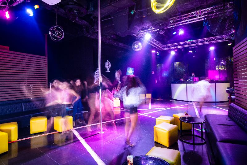 هتل Crown Paradise Club Cancun   All Inclusive