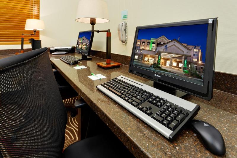 בית מלון כפרי Holiday Inn Lethbridge, An Ihg