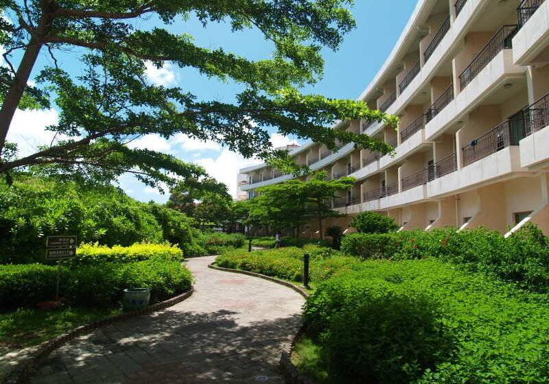 هتل Howard Beach Resort Kenting