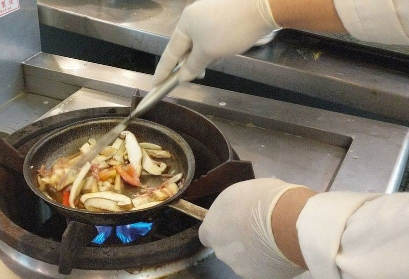 هتل Howard Beach Resort Kenting