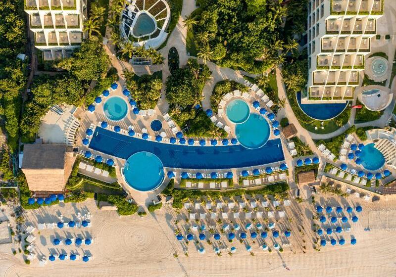 هتل Live Aqua Beach Resort Cancun