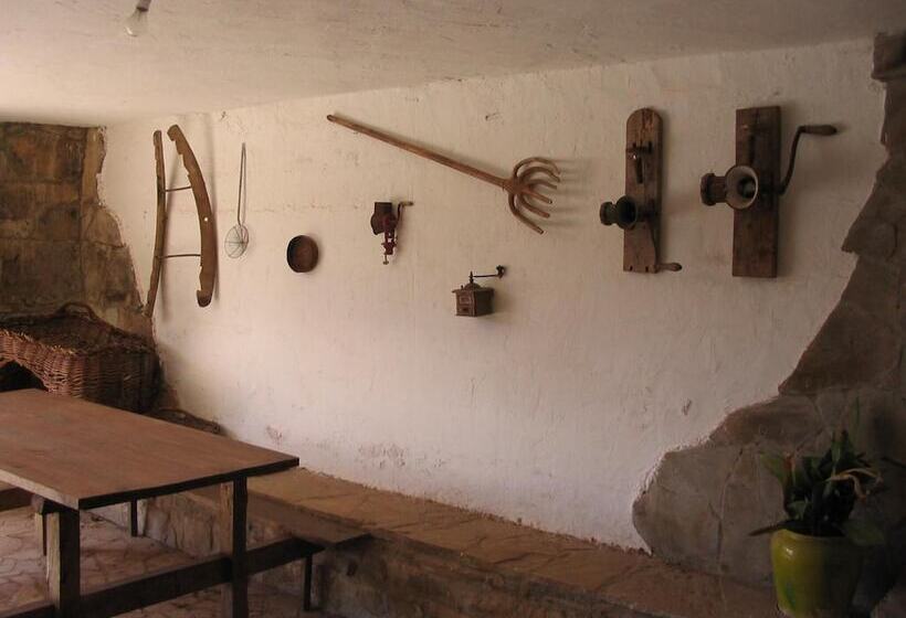 הוסטל Casa Fausto