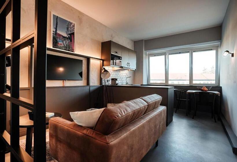 Cloud No7 Lofts