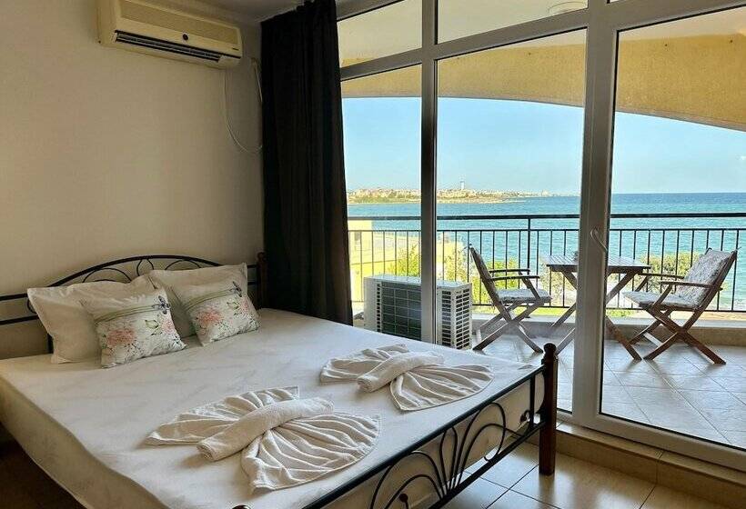 هتل Menada Grand Resort Apartments