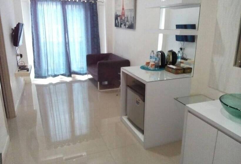 هتل Myrooms Bekasi