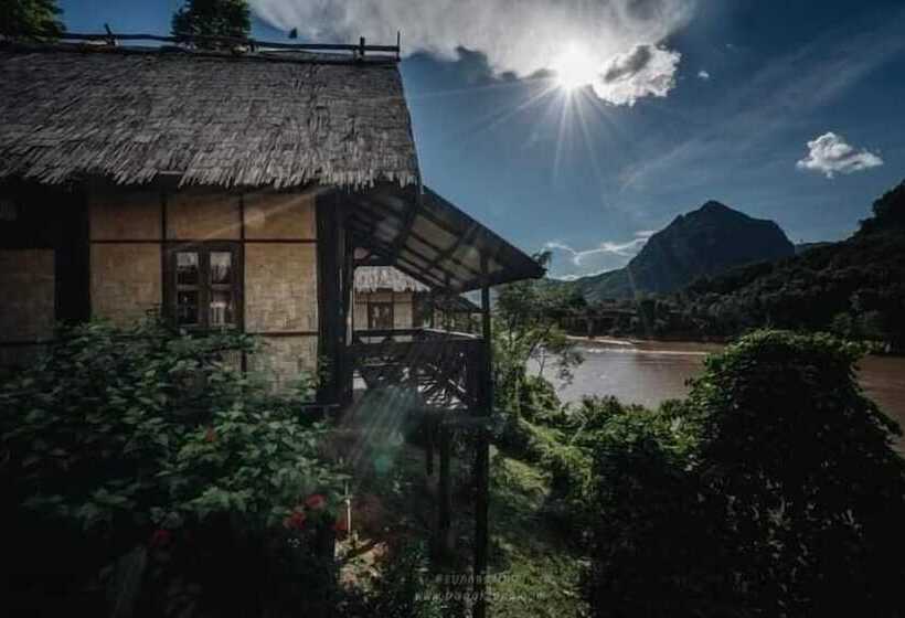 هتل Nong Kiau Riverside