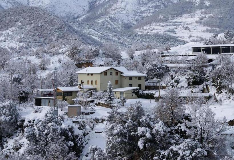 بنسيون Casa Masover