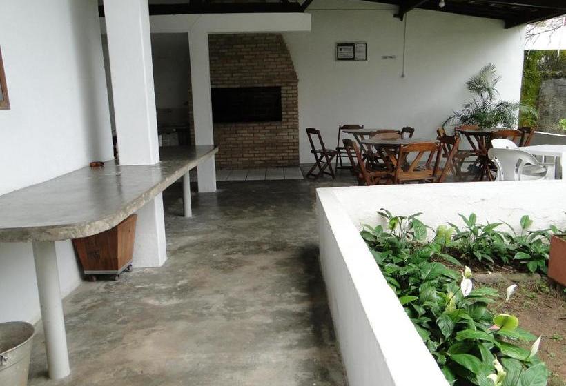 ペンション Pousada Tannenhoff Caraguatatuba