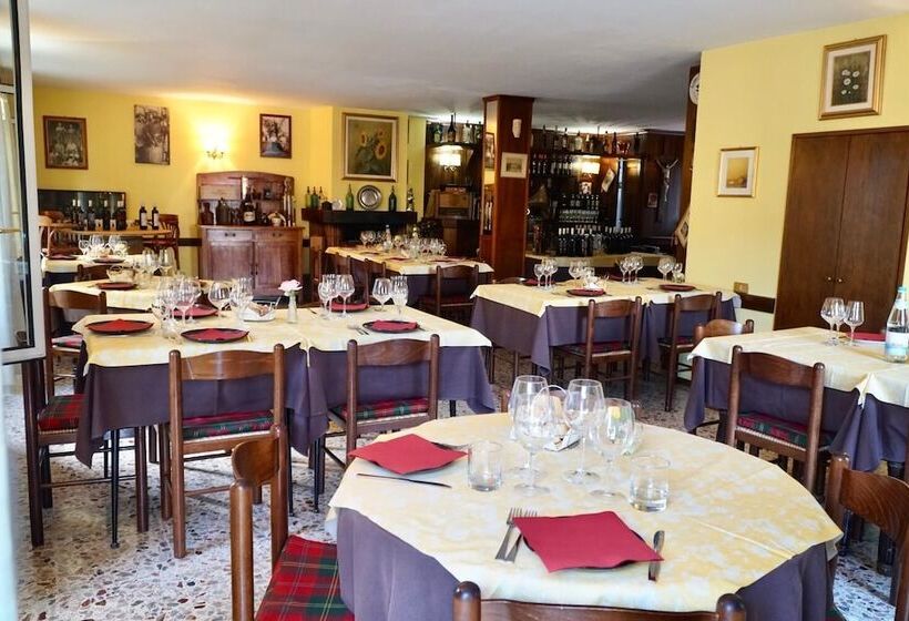 酒店 Albergo Centrale