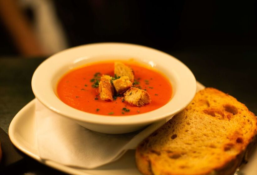 Отель Campanile Leicester