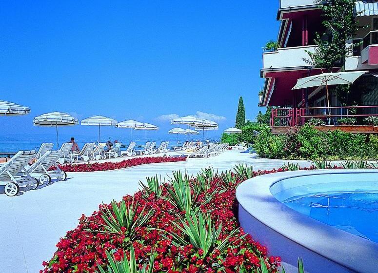 هتل Continental Wellness & Spa