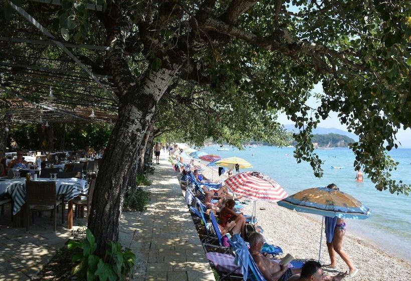 هتل Dassia Beach