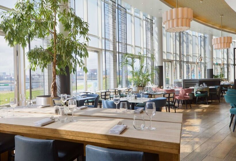 Doubletree By Hilton Hotel London Excel