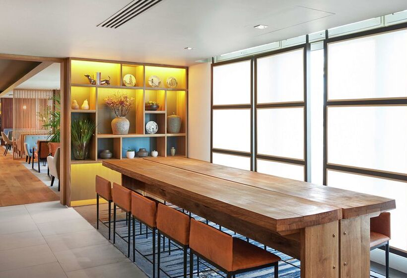 Doubletree By Hilton Hotel London Excel