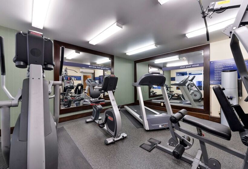 בית מלון כפרי Hampton Inn & Suites By Hilton Calgary  University Northwest