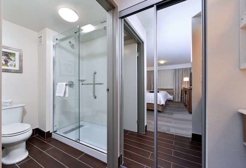 בית מלון כפרי Hampton Inn & Suites By Hilton Calgary  University Northwest