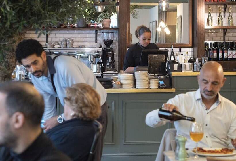 Отель Indigo London Hyde Park Paddington, An Ihg