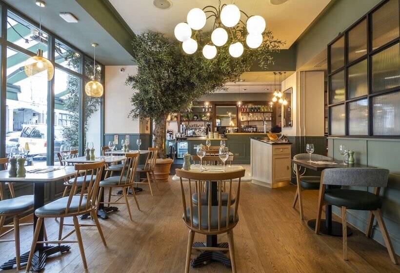 Отель Indigo London Hyde Park Paddington, An Ihg