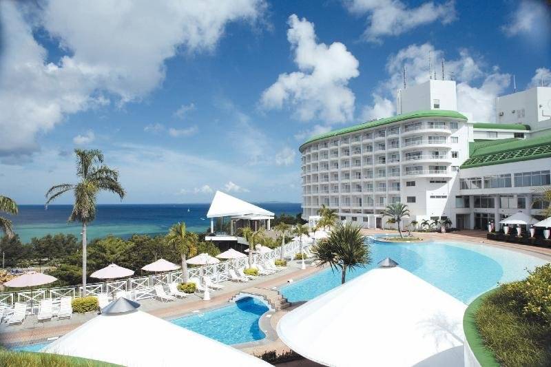 فندق Okinawa Kariyushi Beach Resort Ocean Spa