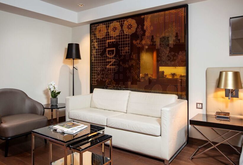 هتل Park Plaza London Riverbank