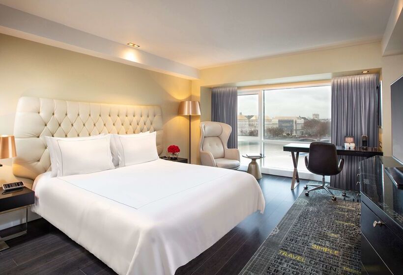 هتل Park Plaza London Riverbank