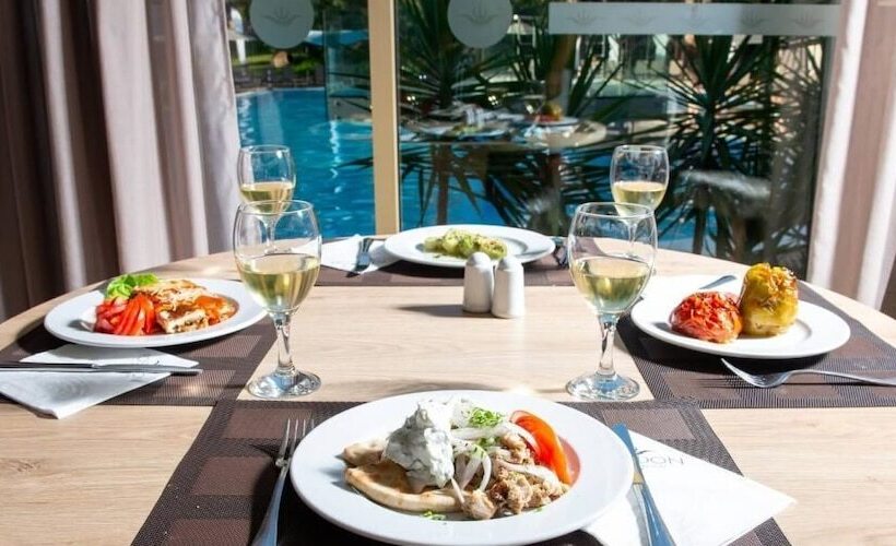 هتل Poseidon Resort