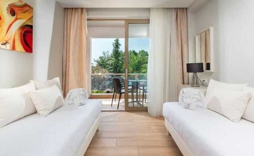 هتل Poseidon Resort